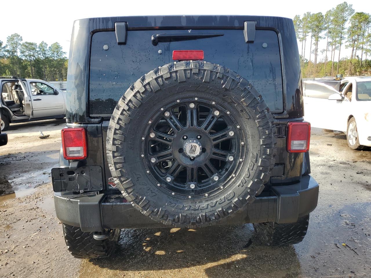 2012 Jeep Wrangler VIN 1C4BJWEG8CL258705 Copart auction photo, front end damage thumbnail 6