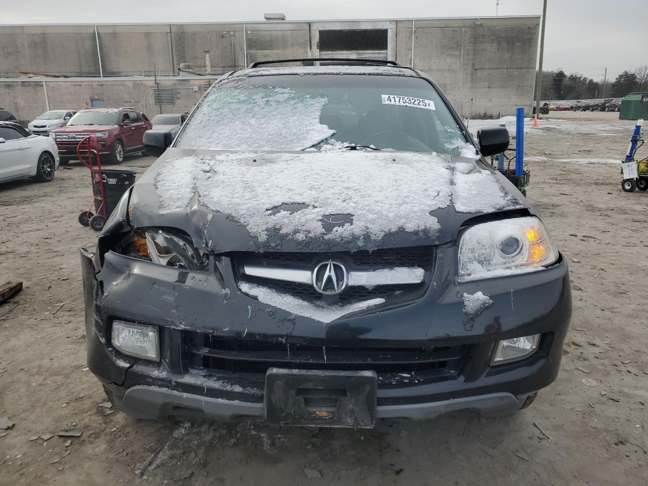 2005 Acura MDX VIN 2HNYD18685H549738 Copart auction photo, front end / minor dent/scratches damage thumbnail 5