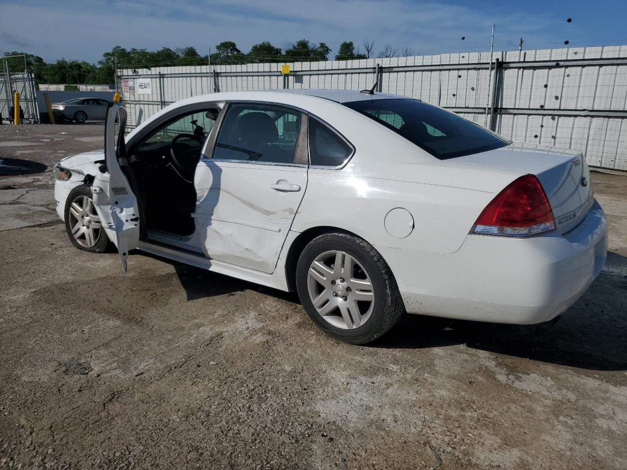 2016 Chevrolet Impala VIN 2G1WB5E30G1124524 Copart auction photo, side / front end damage thumbnail 2