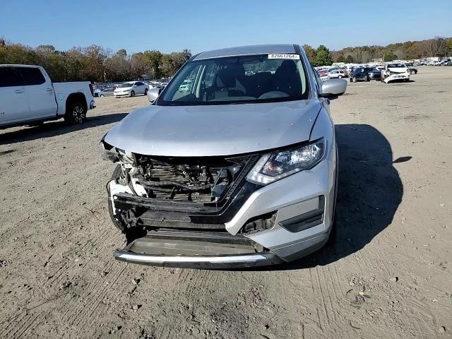 2018 Nissan Rogue VIN KNMAT2MT4JP596556 Copart auction photo, front end / minor dent/scratches damage thumbnail 11
