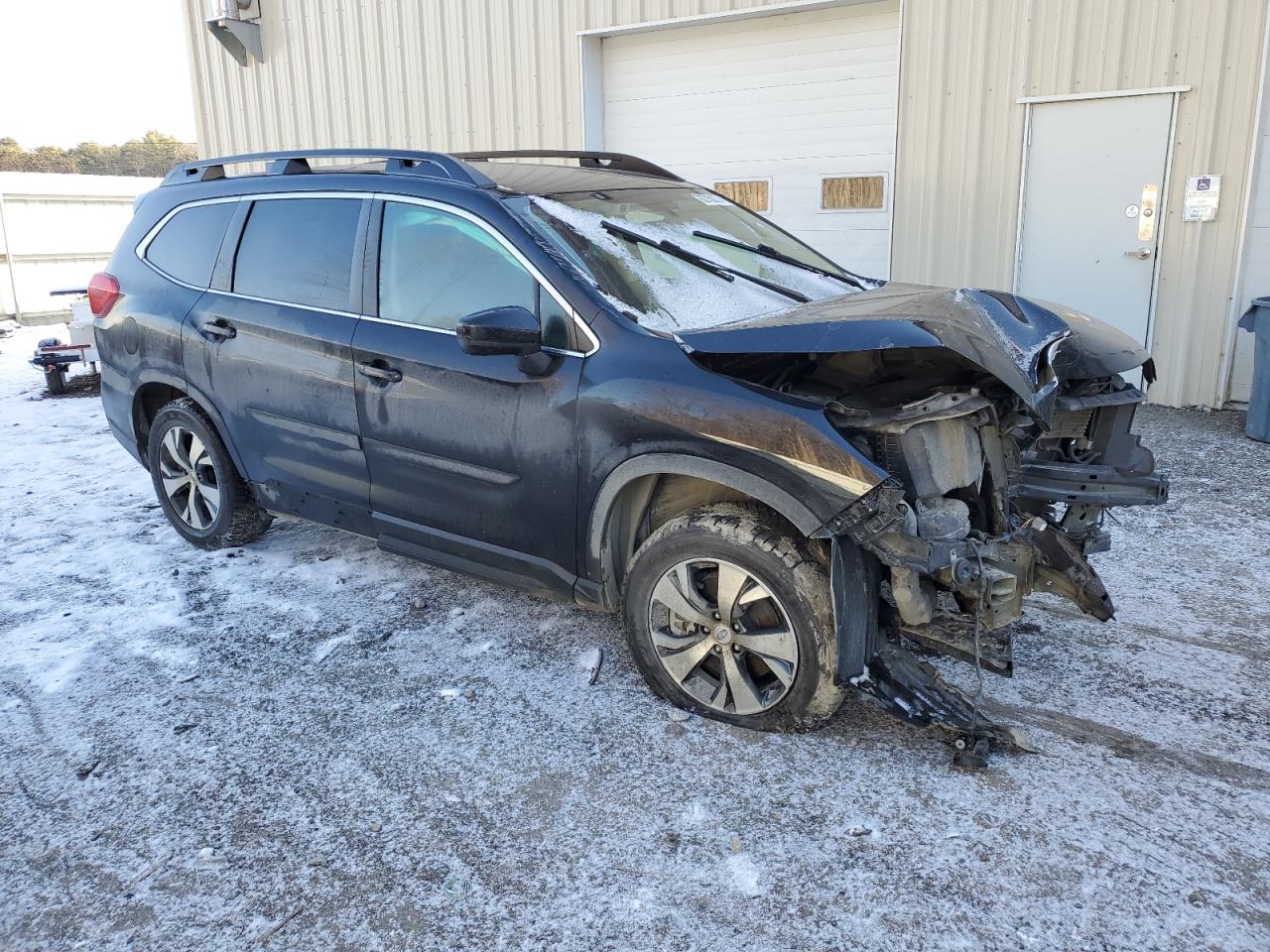 2021 Subaru Ascent VIN 4S4WMAFD0M3421344 Copart auction photo, front end / minor dent/scratches damage thumbnail 4