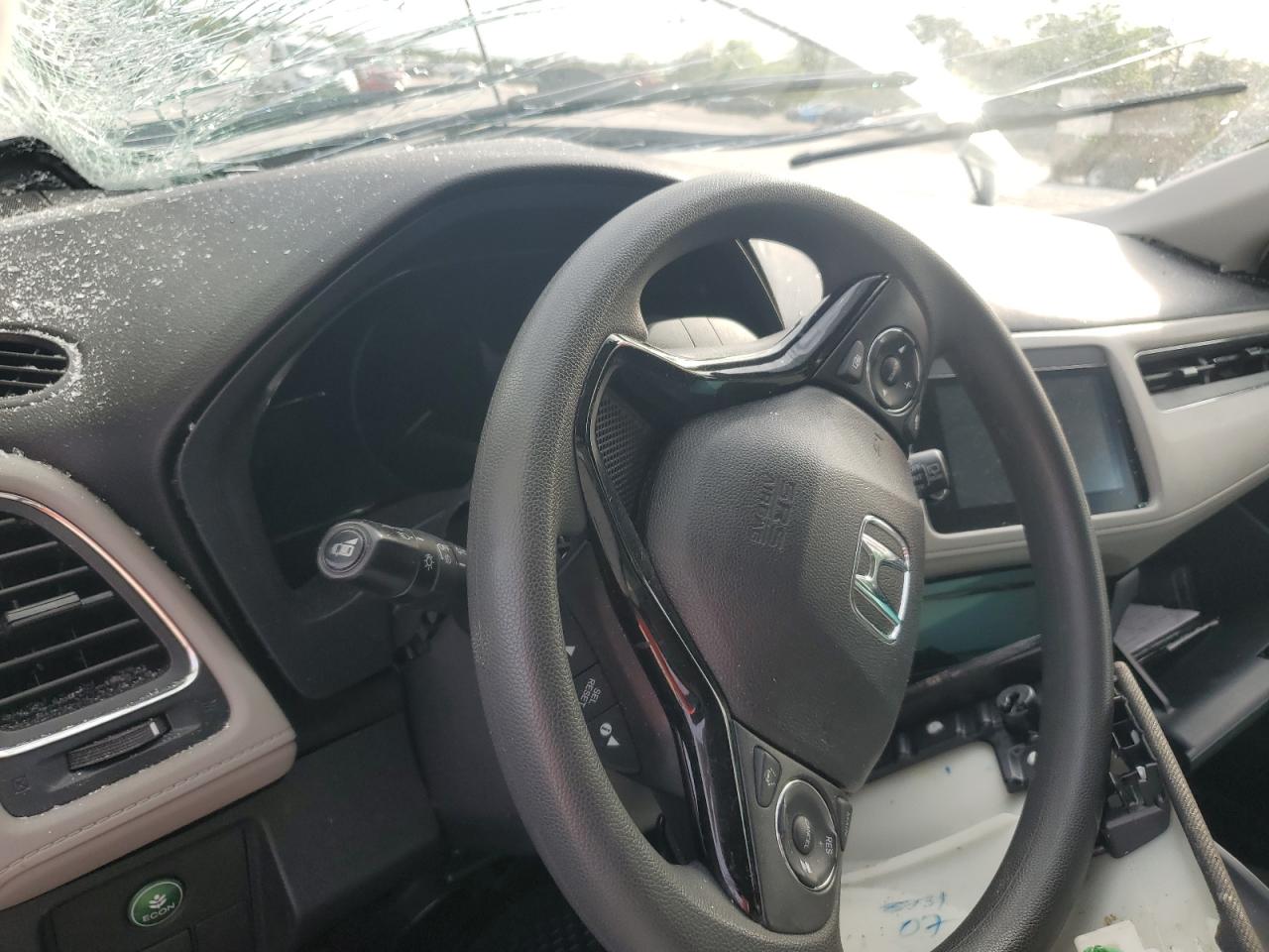 2019 Honda HR-V VIN 3CZRU5H50KM710499 Copart auction photo, front end / side damage thumbnail 9
