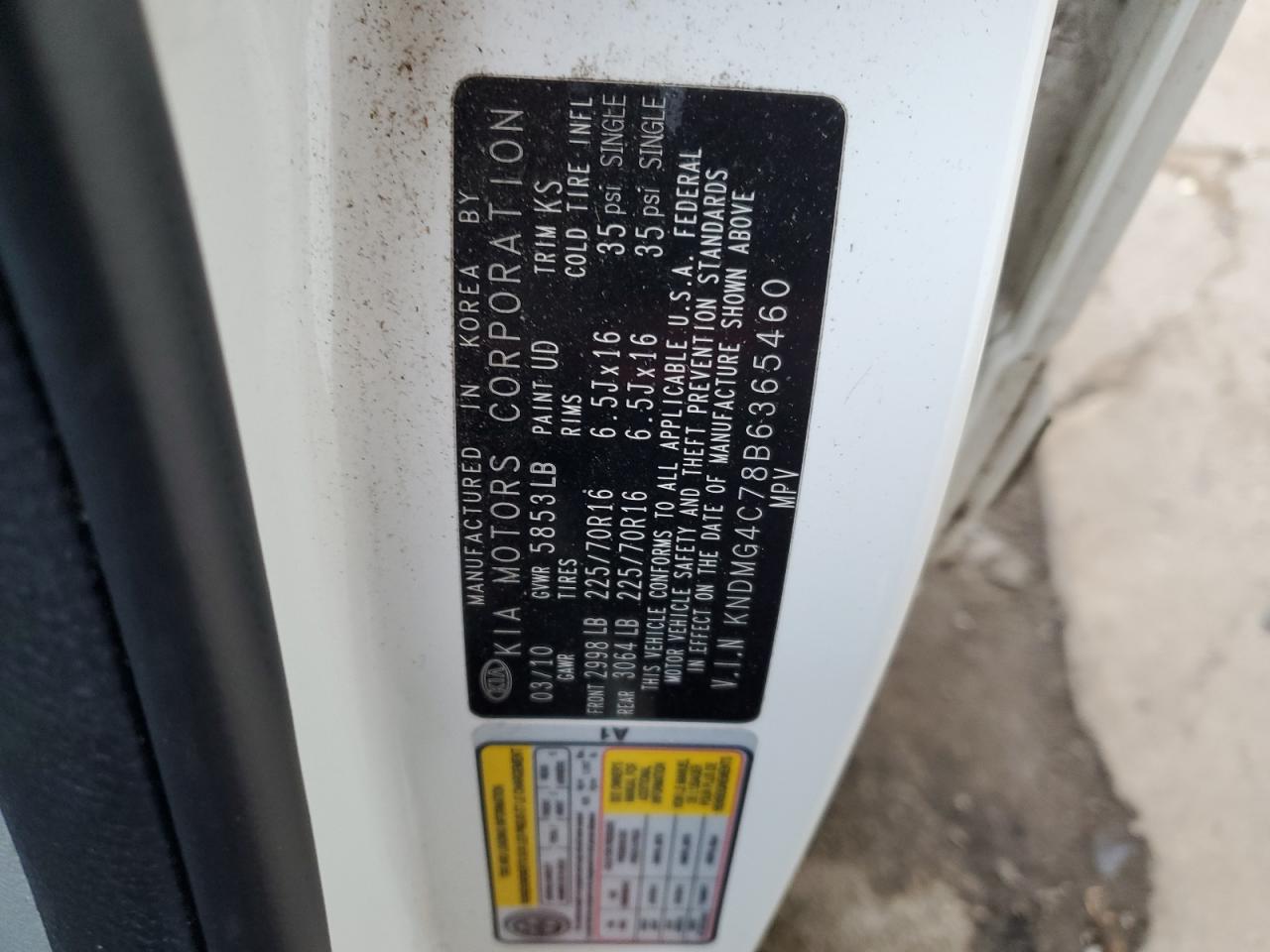 2011 KIA Sedona VIN KNDMG4C78B6365460 Copart auction photo, front end / minor dent/scratches damage thumbnail 15
