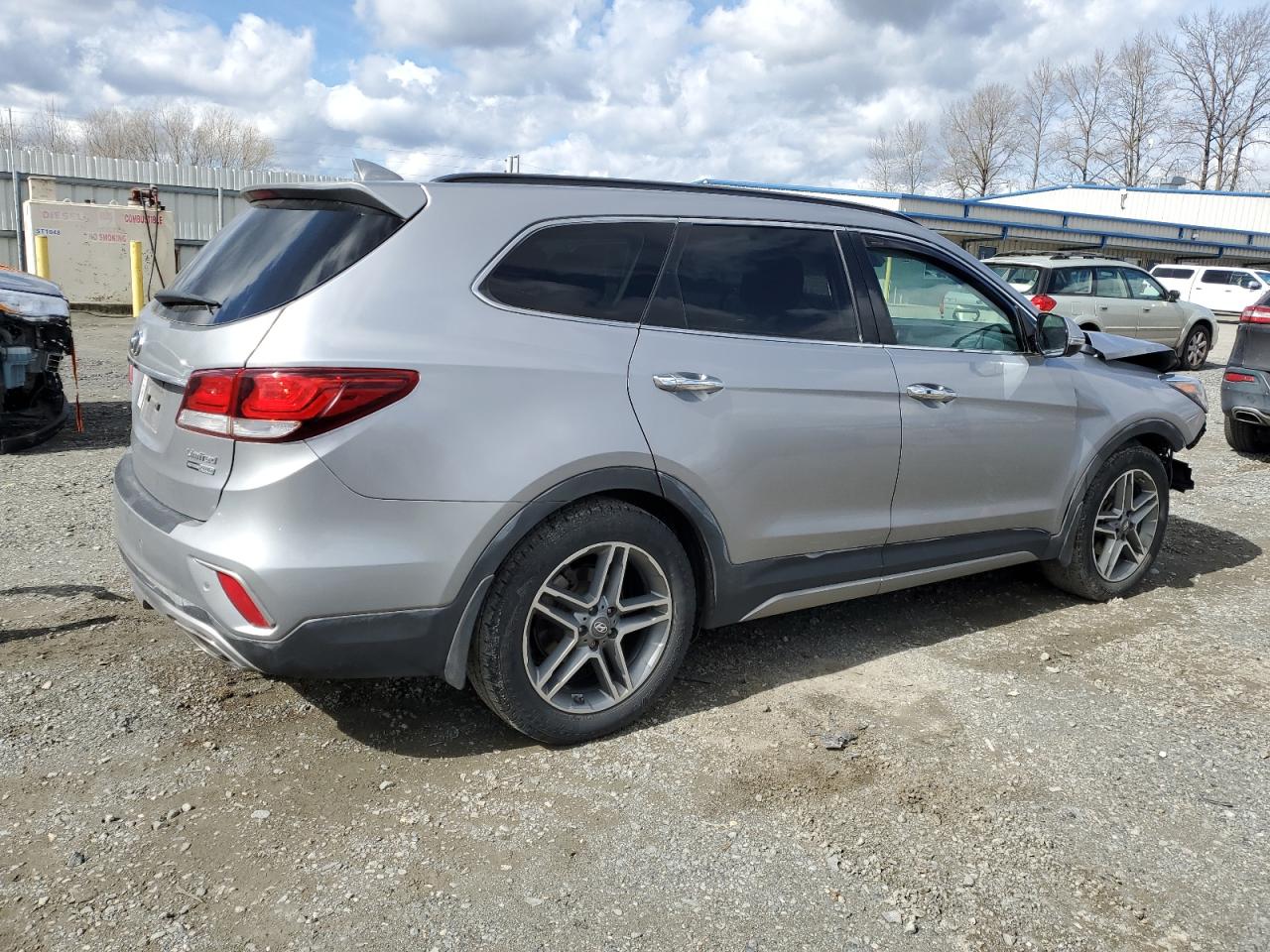 2017 Hyundai Santa Fe VIN KM8SRDHF1HU240527 Copart auction photo, front end / side damage thumbnail 3