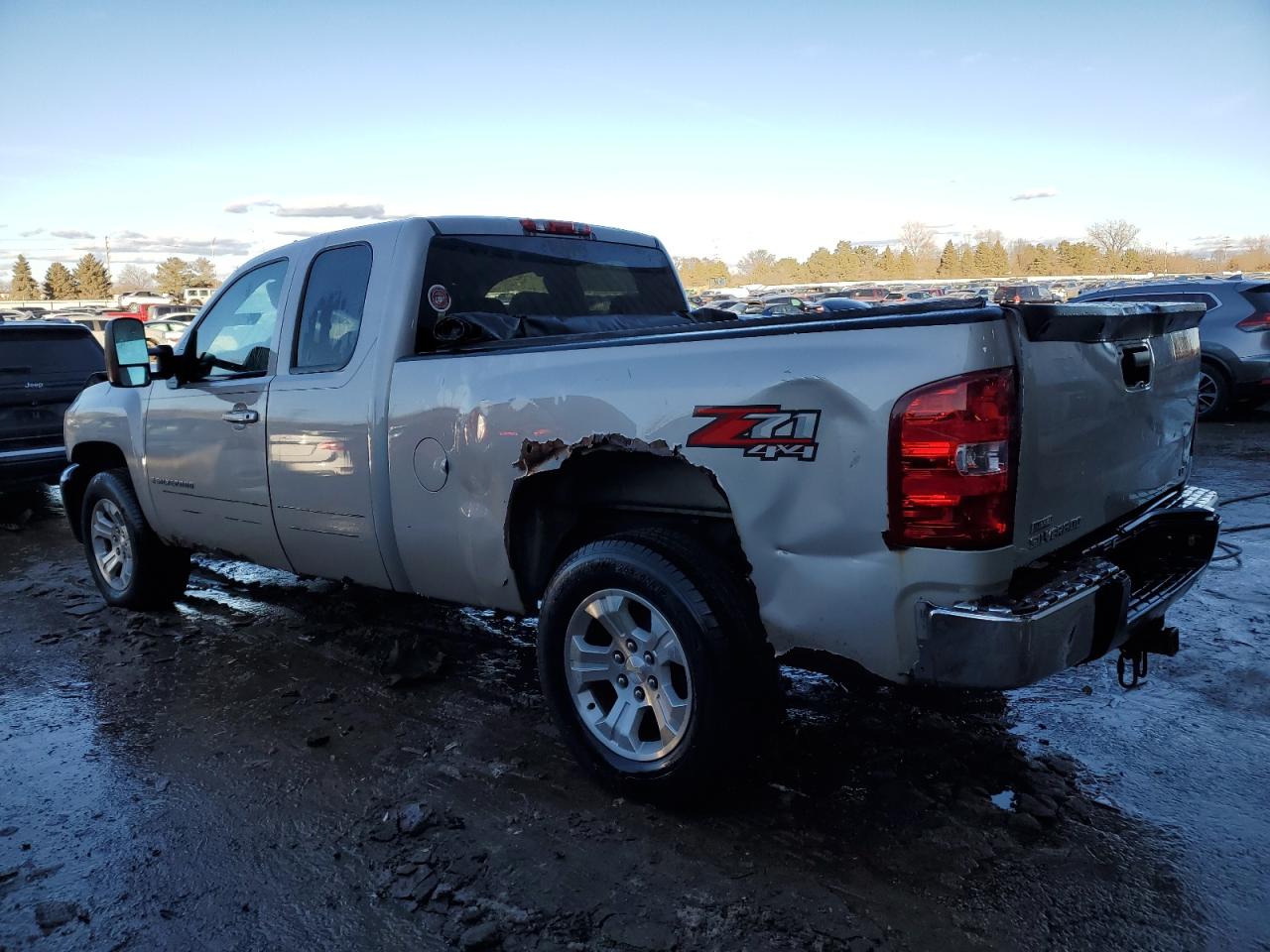2009 Chevrolet Silverado VIN 1GCEK29059Z229118 Copart auction photo, front end / rear end damage thumbnail 2