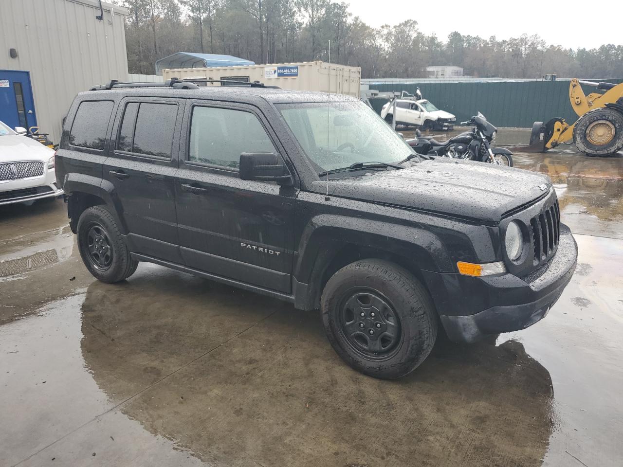 2017 Jeep Liberty (Patriot) VIN 1C4NJRBB4HD152177 Copart auction photo, rear end / minor dent/scratches damage thumbnail 4