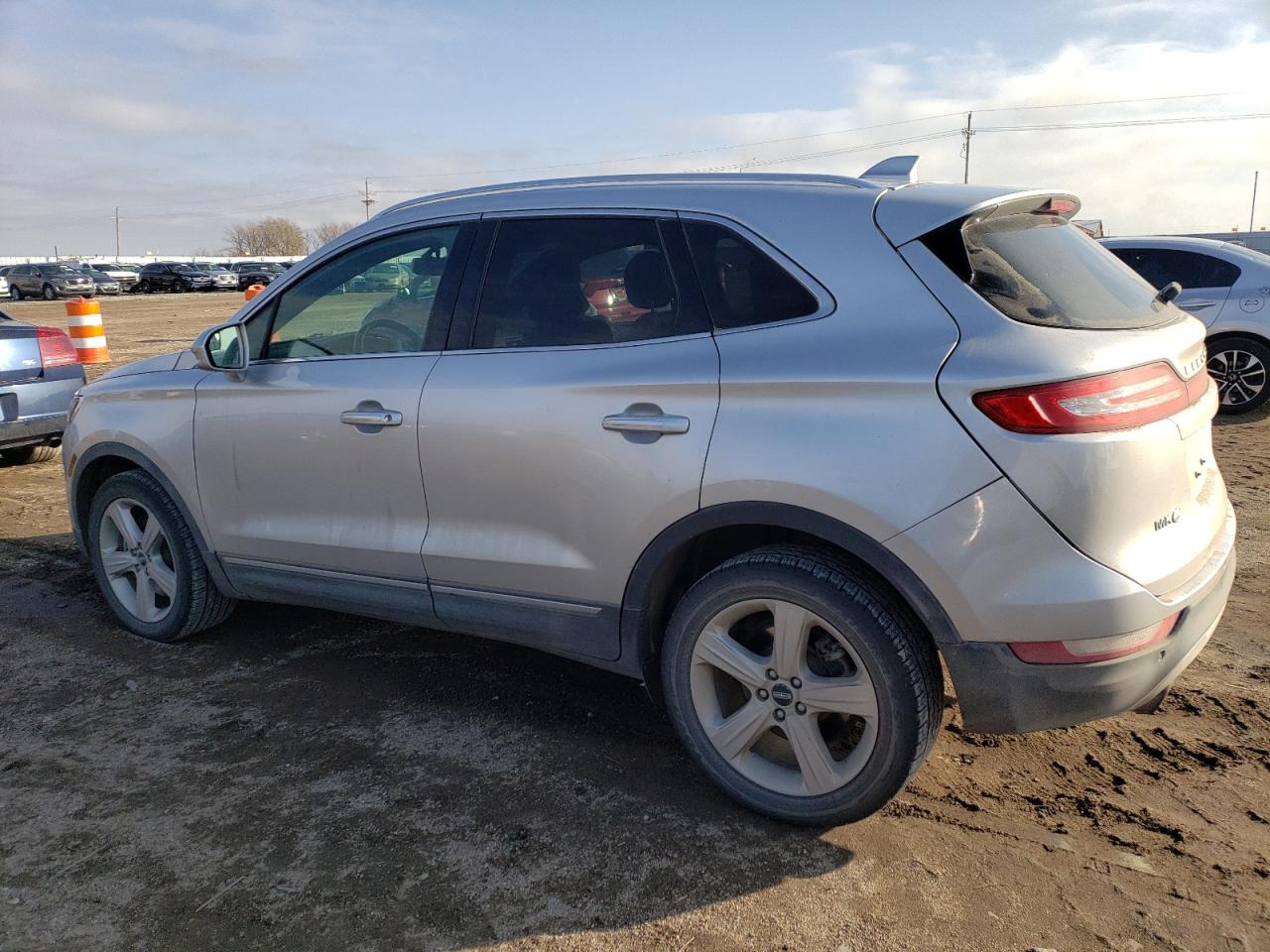 2016 Lincoln MKC VIN 5LMCJ1D94GUJ08836 Copart auction photo, hail damage thumbnail 2