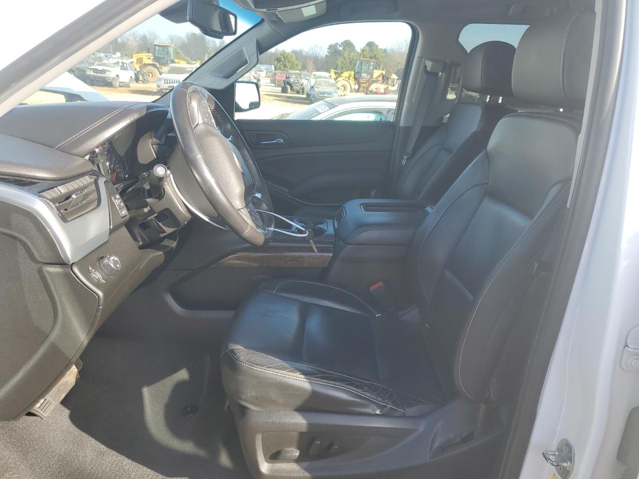 2019 Chevrolet Tahoe VIN 1GNSCBKC1KR378286 Copart auction photo, front end / side damage thumbnail 7