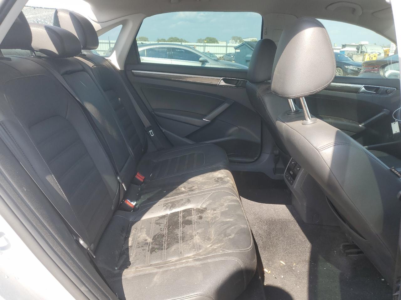 2016 Volkswagen Passat VIN 1VWCT7A37GC025621 Copart auction photo, all over damage thumbnail 10