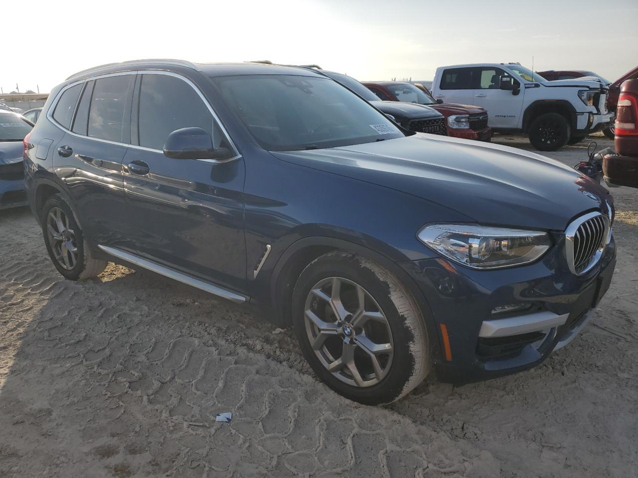 2021 BMW X3 VIN 5UXTY3C03M9E76961 Copart auction photo, front end / mechanical damage thumbnail 4