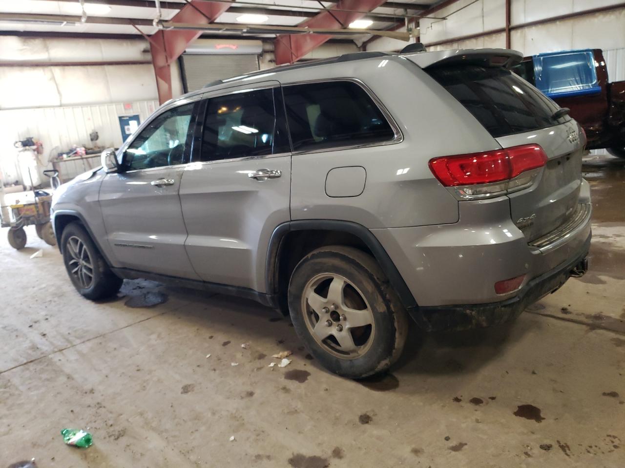 2018 Jeep Grand Cherokee VIN 1C4RJFBG9JC311427 Copart auction photo, front end / side damage thumbnail 2