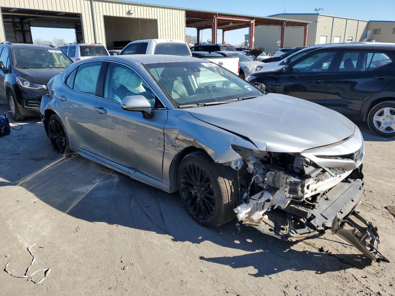 2020 Toyota Camry VIN 4T1G11AK9LU917464 Copart auction photo, all over damage thumbnail 4