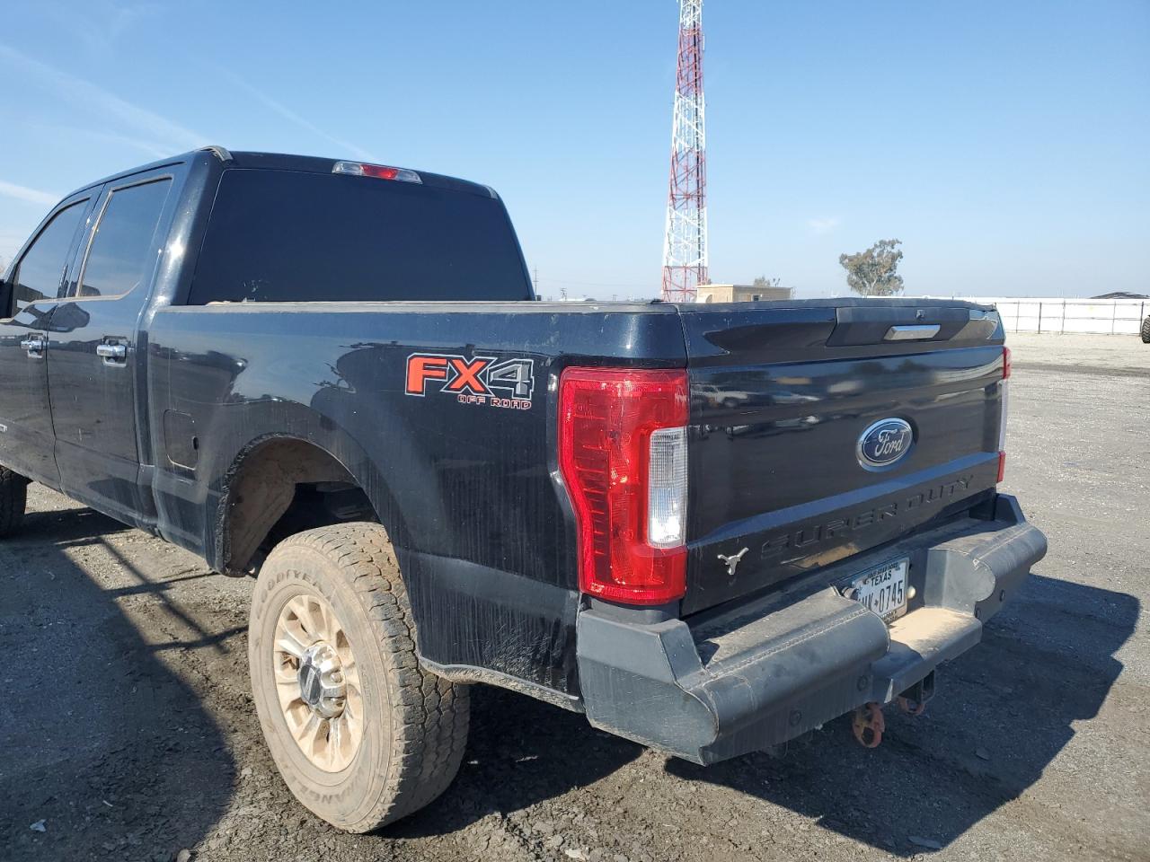 2018 Ford F250 VIN 1FT7W2BT8JEB27650 Copart auction photo, burn - interior damage thumbnail 10