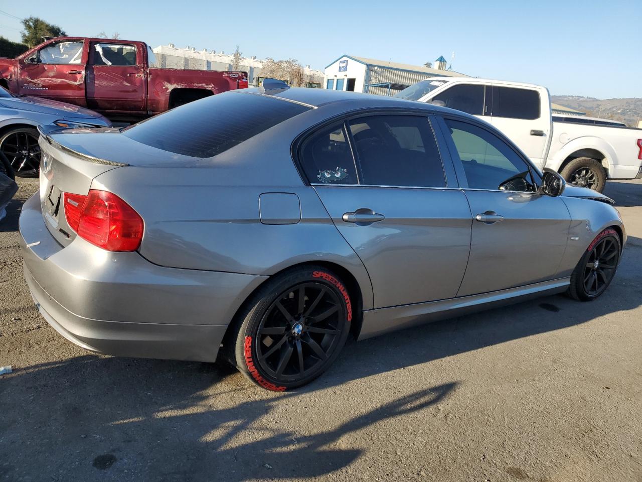 2009 BMW 3er VIN WBAPH53589A438331 Copart auction photo, front end / mechanical damage thumbnail 3
