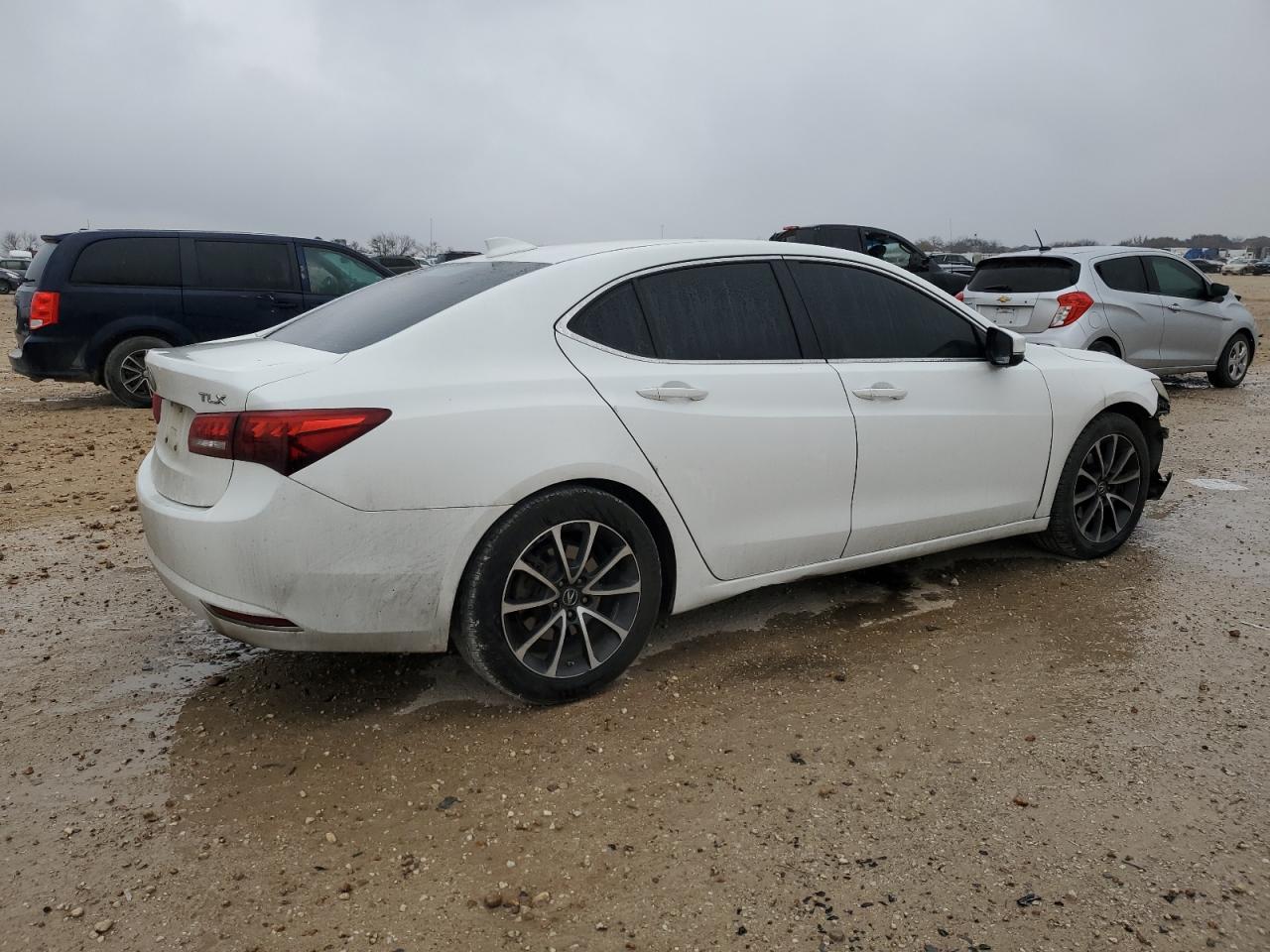 2015 Acura TLX VIN 19UUB2F53FA023559 Copart auction photo, front end / frame damage damage thumbnail 3