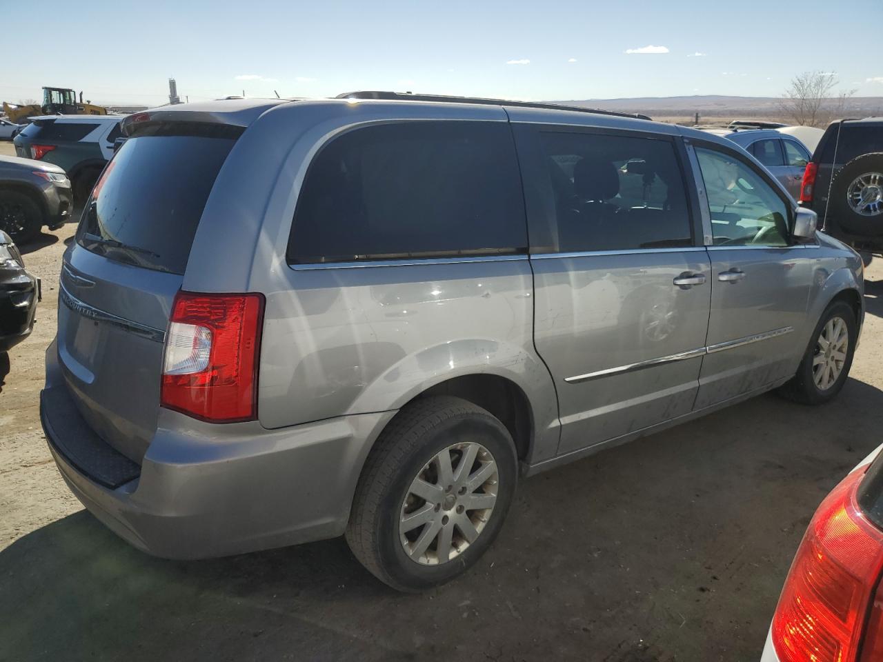 2014 Chrysler Town & Country VIN 2C4RC1BG5ER382456 Copart auction photo, front end / rear end damage thumbnail 3
