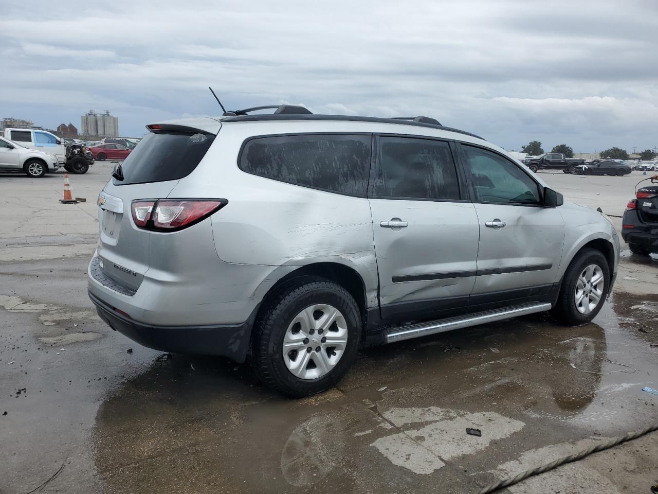 2015 Chevrolet Traverse VIN 1GNKRFKD6FJ209478 Copart auction photo, all over damage thumbnail 3