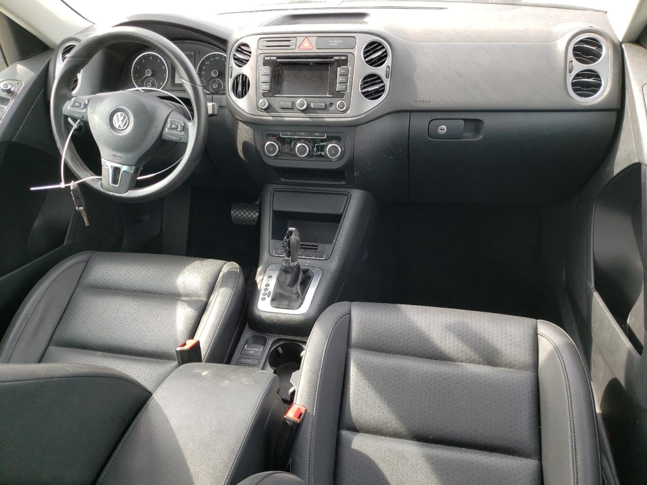 2011 Volkswagen Tiguan VIN WVGBV7AX9BW509353 Copart auction photo, front end / mechanical damage thumbnail 8