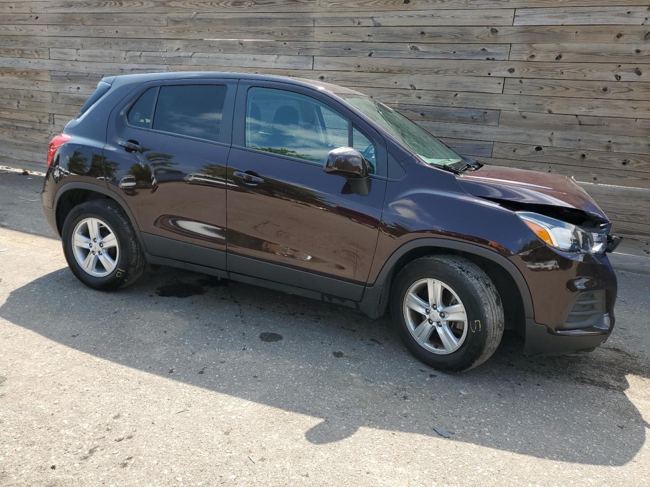 2020 Chevrolet Trax VIN KL7CJKSB6LB352610 Copart auction photo, front end damage thumbnail 4