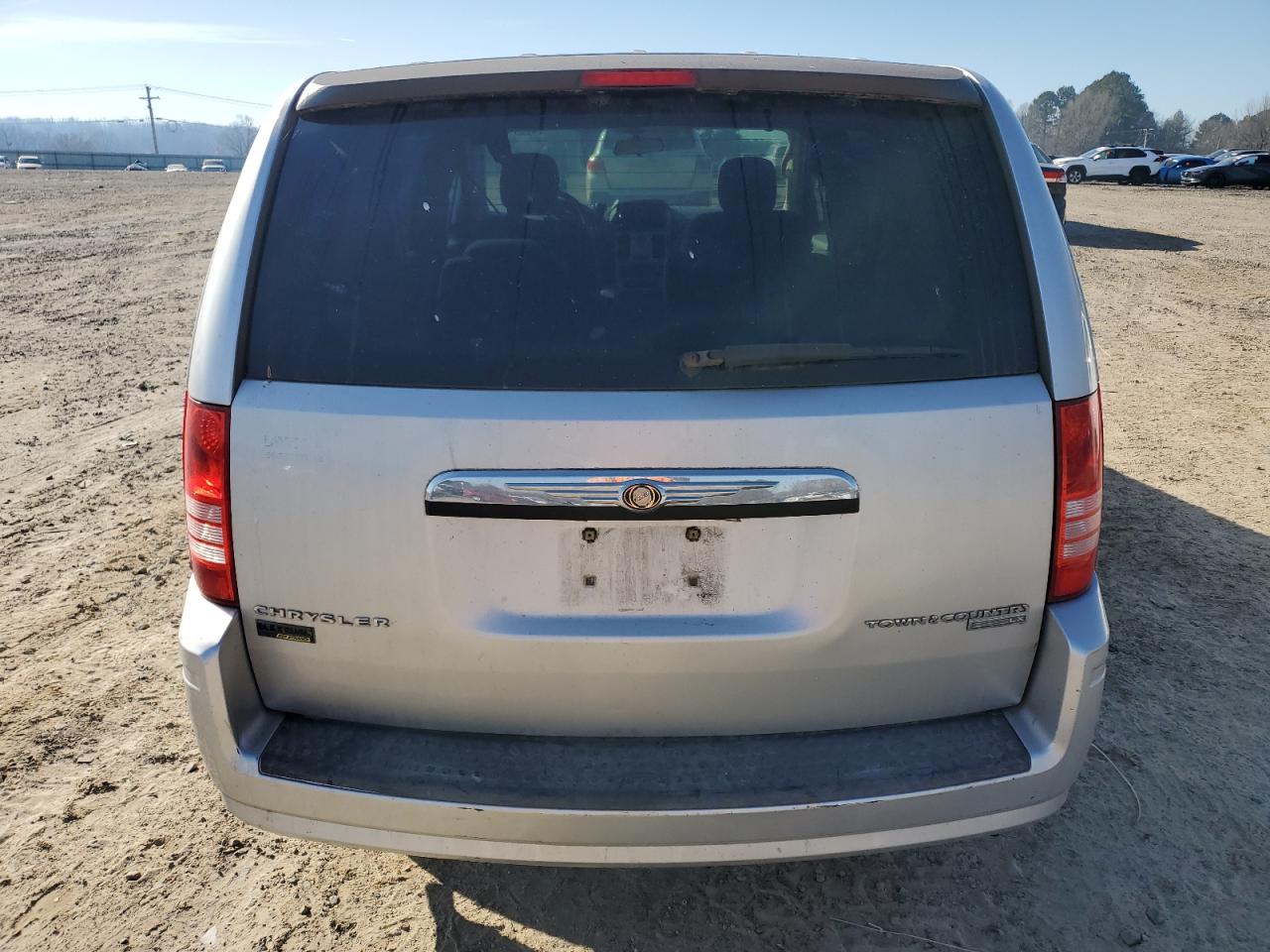 2010 Chrysler Town & Country VIN 2A4RR4DE4AR203937 Copart auction photo, front end / minor dent/scratches damage thumbnail 6
