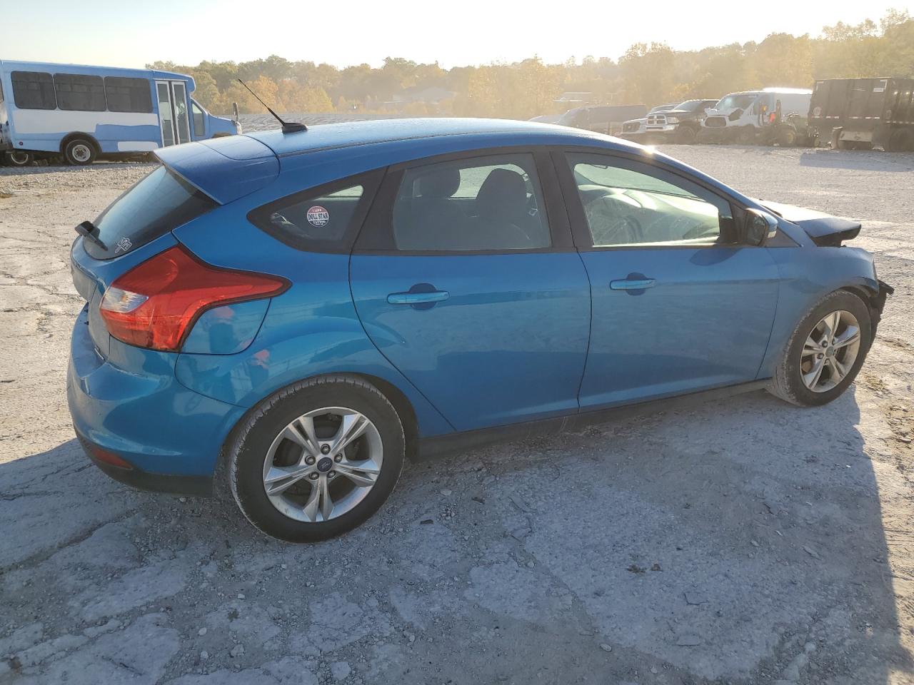 2014 Ford Focus VIN 1FADP3K26EL154141 Copart auction photo, front end damage thumbnail 3