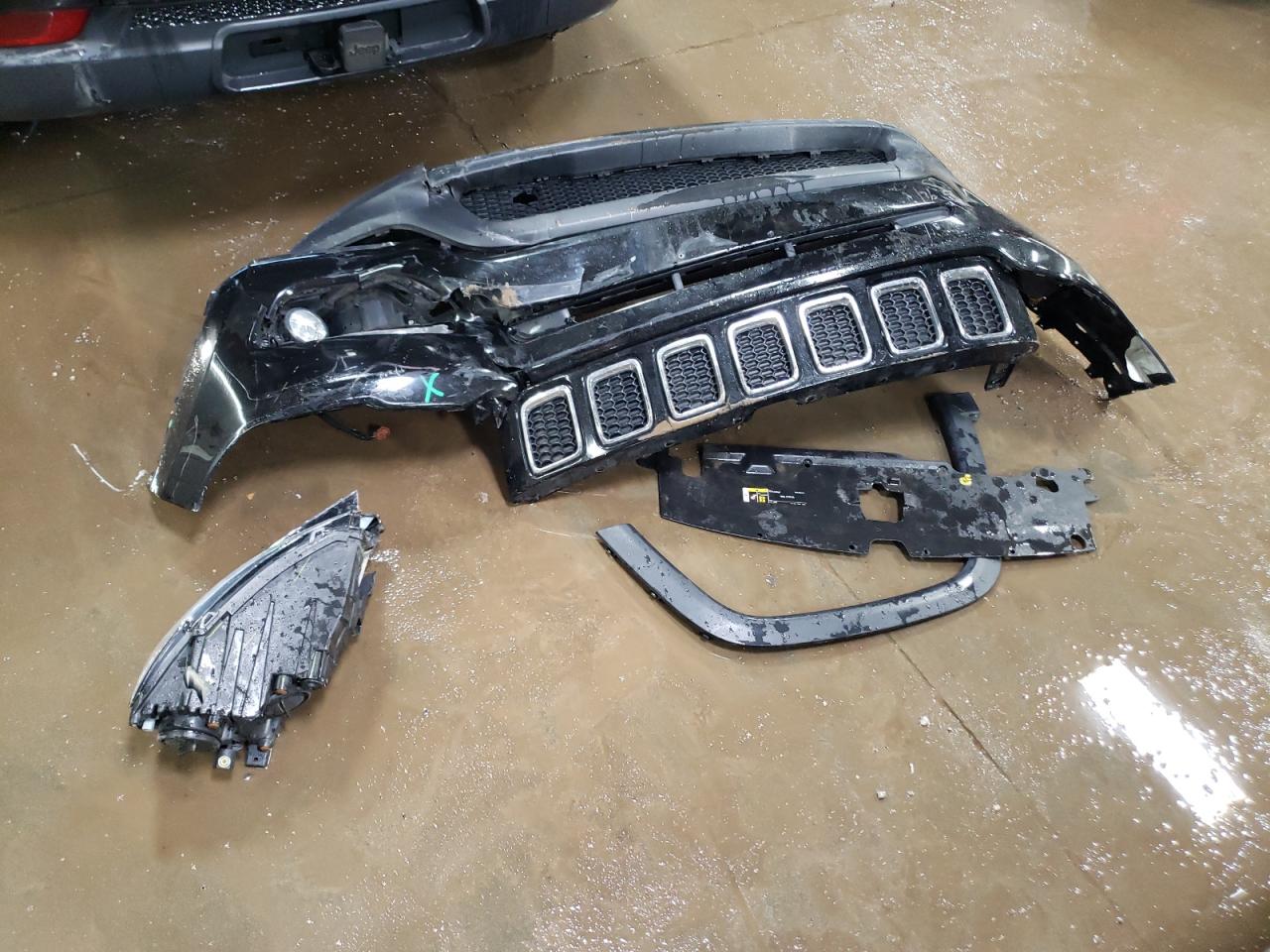 2020 Jeep Compass VIN 3C4NJDBB3LT150278 Copart auction photo, front end / minor dent/scratches damage thumbnail 12