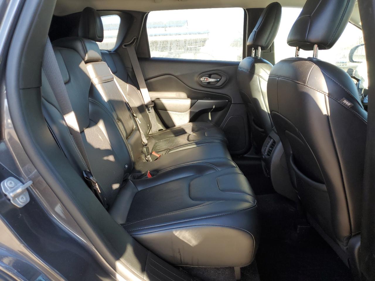 2019 Jeep Grand Cherokee VIN 1C4PJMDXXKD158979 Copart auction photo, front end / side damage thumbnail 12