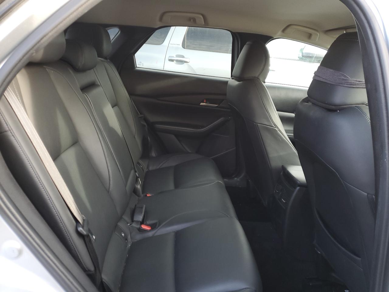 2021 Mazda CX-30 VIN 3MVDMBBL9MM256633 Copart auction photo, front end damage thumbnail 11