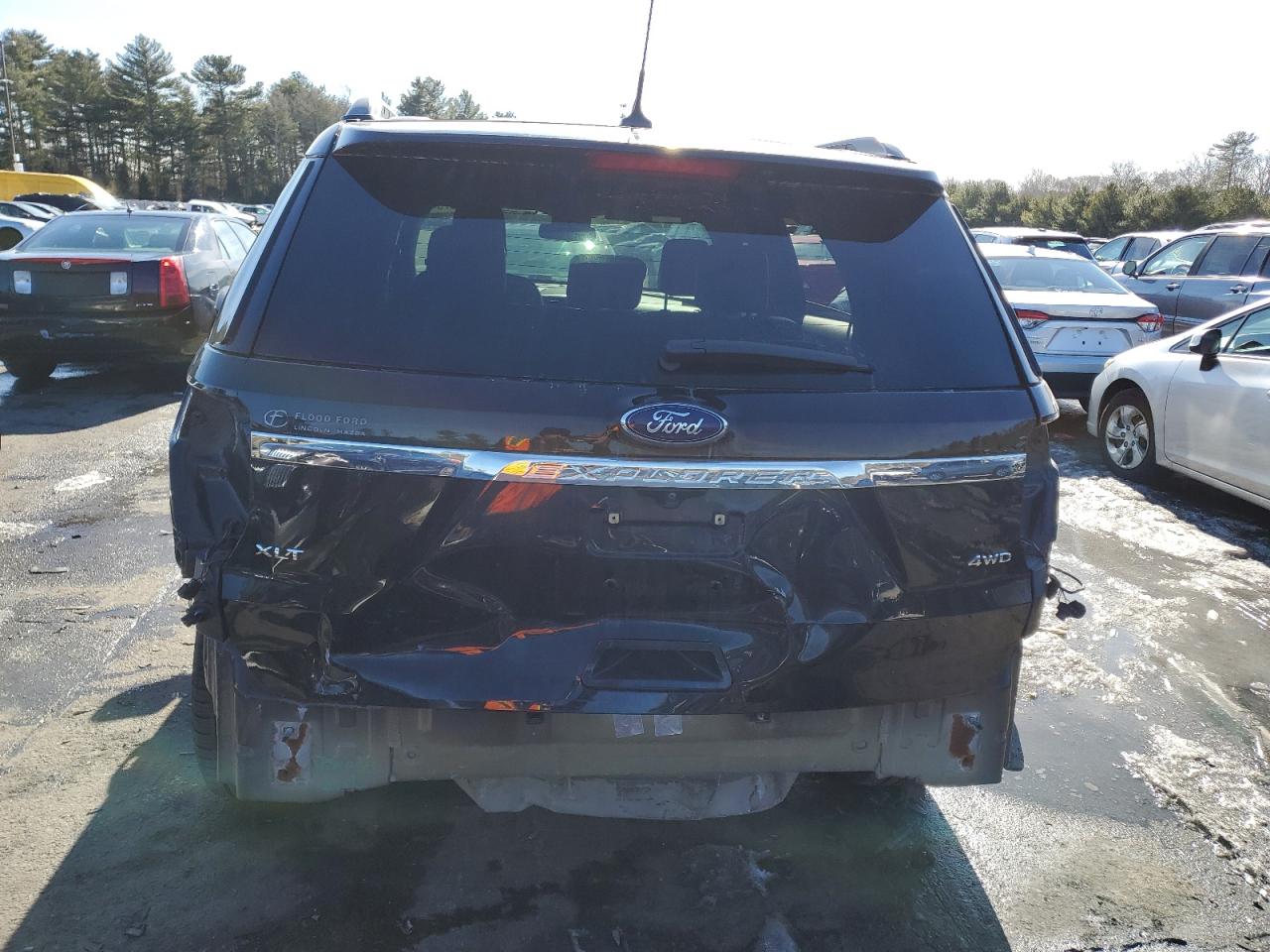 2018 Ford Explorer VIN 1FM5K8D84JGA16950 Copart auction photo, rear end / minor dent/scratches damage thumbnail 6