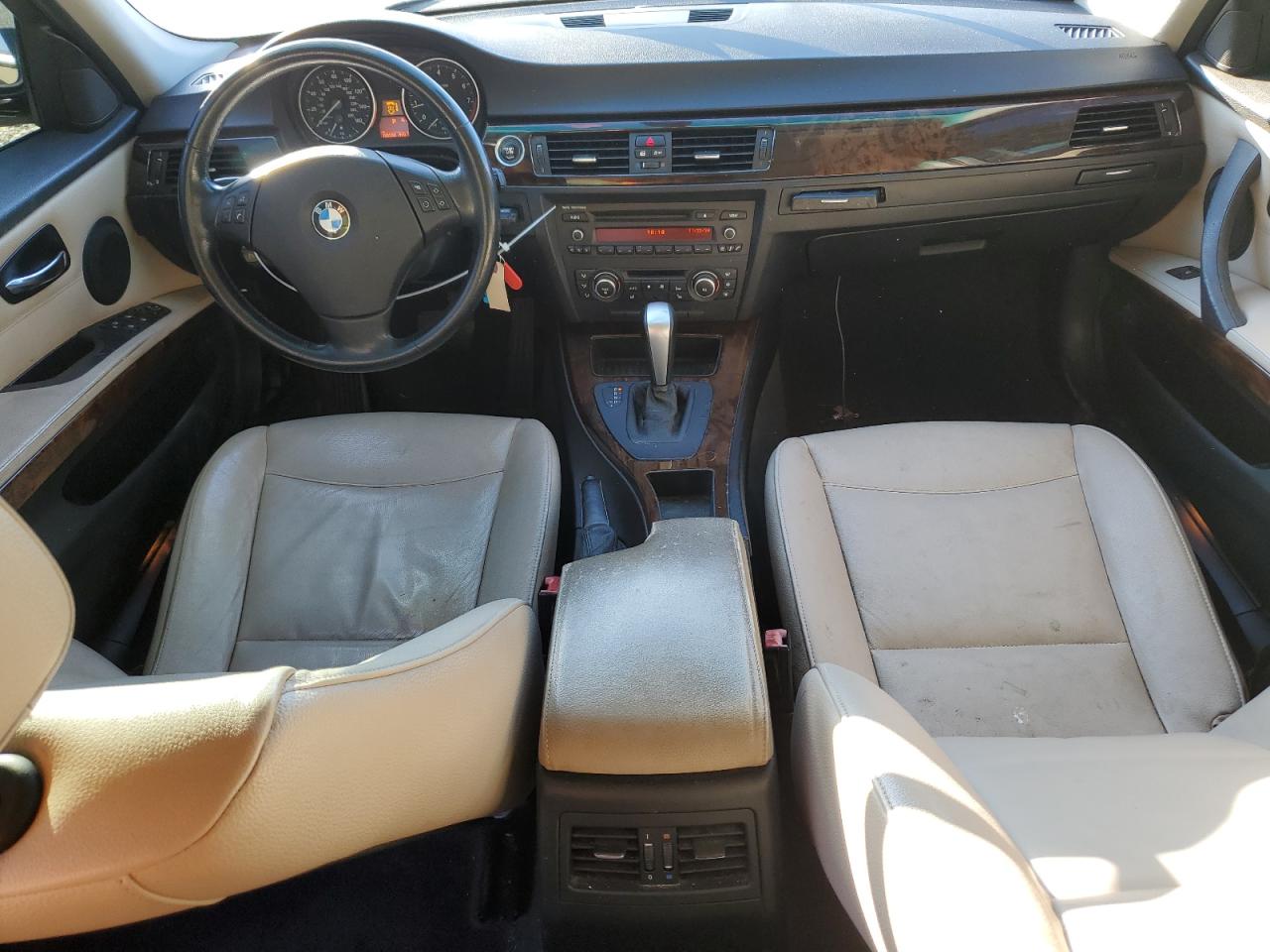 2011 BMW 3er VIN WBAPL5G57BNN23927 Copart auction photo, front end / side damage thumbnail 8