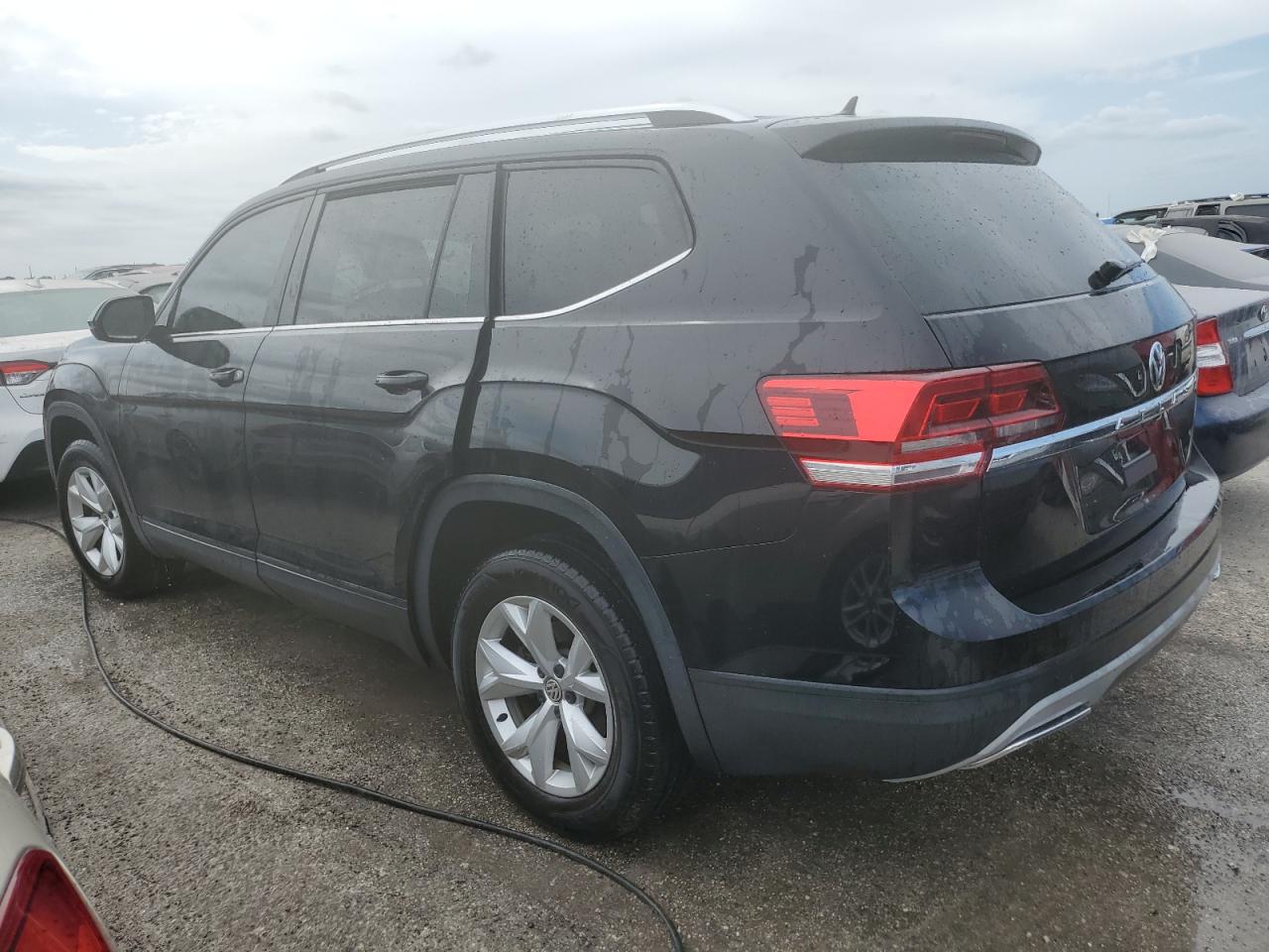 2019 Volkswagen Atlas VIN 1V2AP2CA8KC594305 Copart auction photo, water/flood damage thumbnail 2