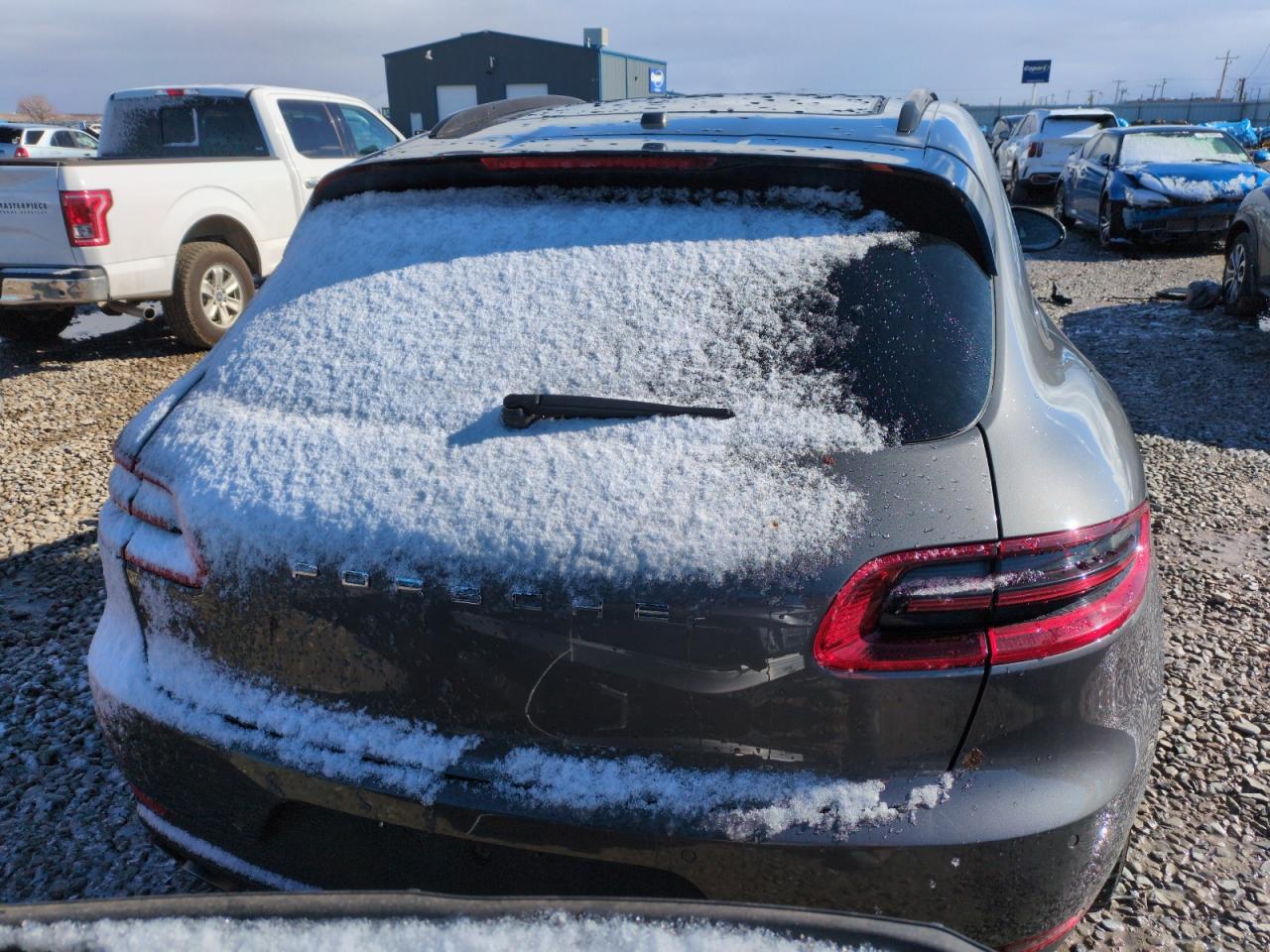2016 Porsche Macan VIN WP1AB2A52GLB46735 Copart auction photo, minor dent/scratches damage thumbnail 6