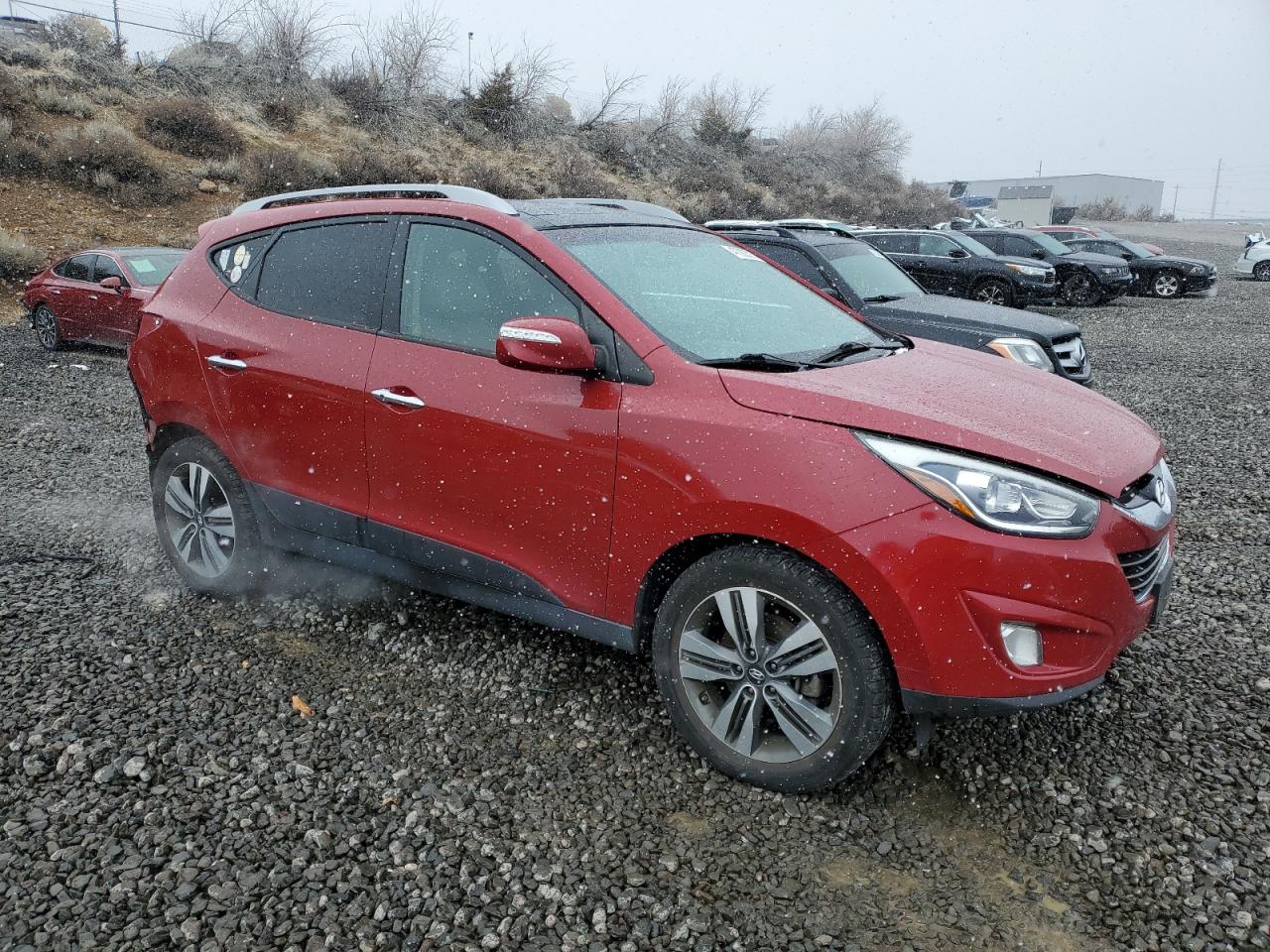 2015 Hyundai Tucson VIN KM8JUCAG2FU115816 Copart auction photo, undercarriage / rear end damage thumbnail 4