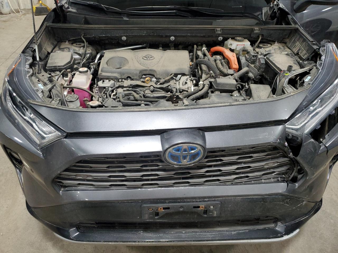 2021 Toyota RAV 4 VIN 4T3E6RFV2MU058480 Copart auction photo, front end / side damage thumbnail 13