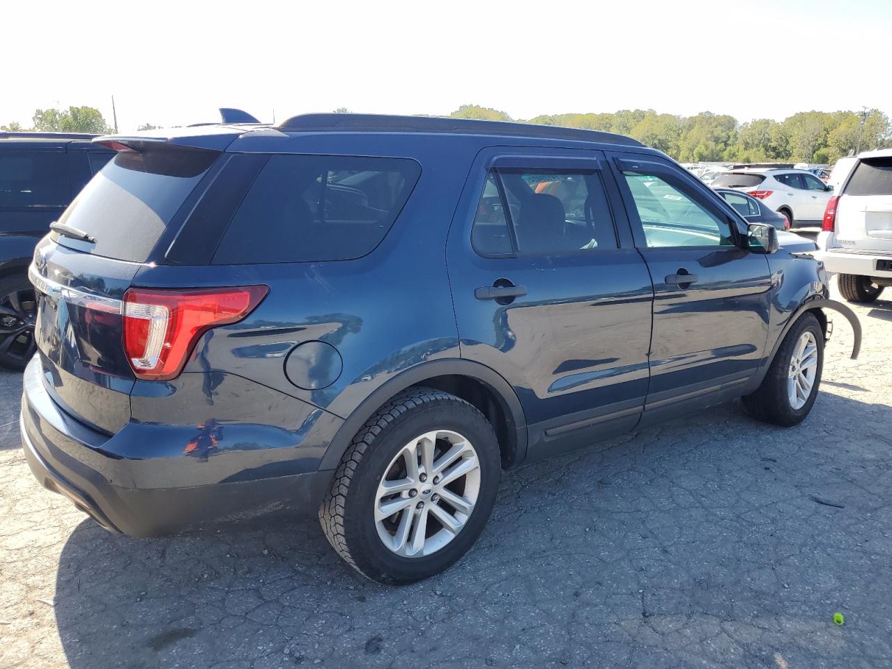 2017 Ford Explorer VIN 1FM5K7B89HGB51736 Copart auction photo, front end damage thumbnail 3