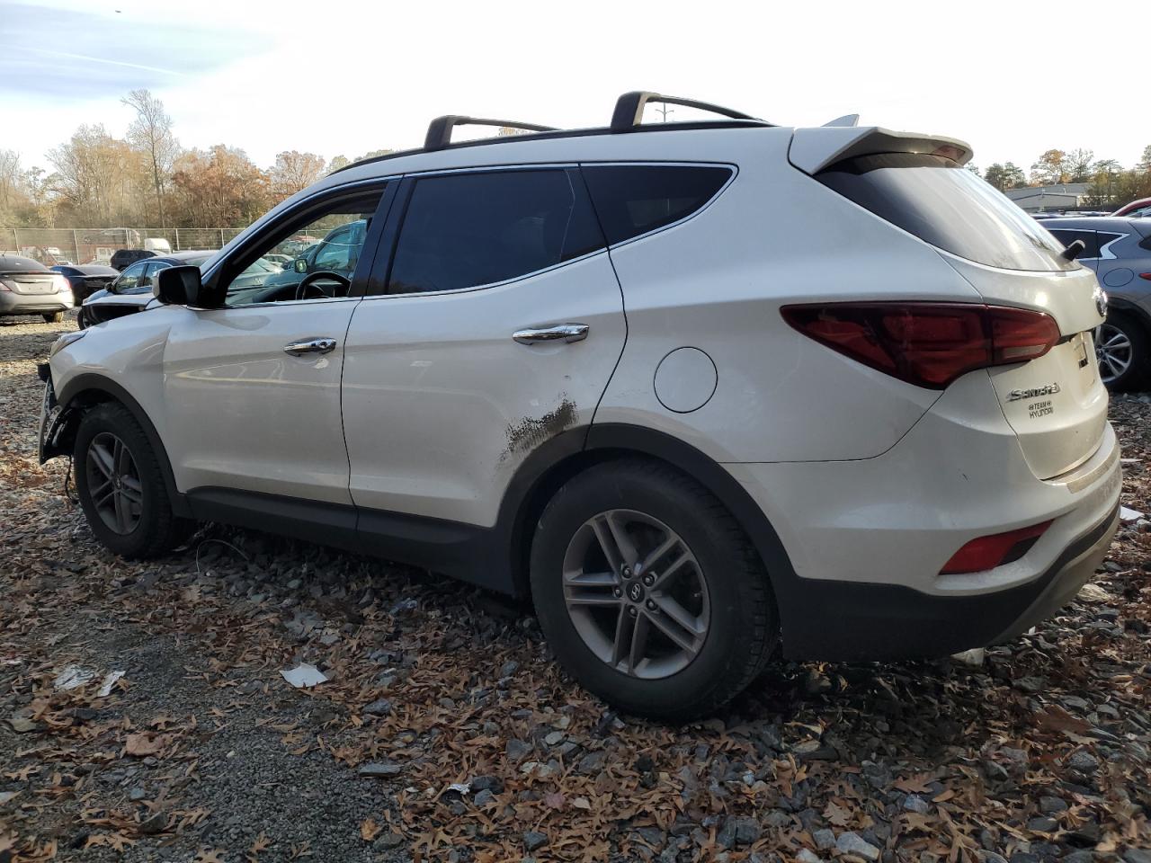 2017 Hyundai Santa Fe VIN 5XYZU3LB0HG383339 Copart auction photo, front end damage thumbnail 2