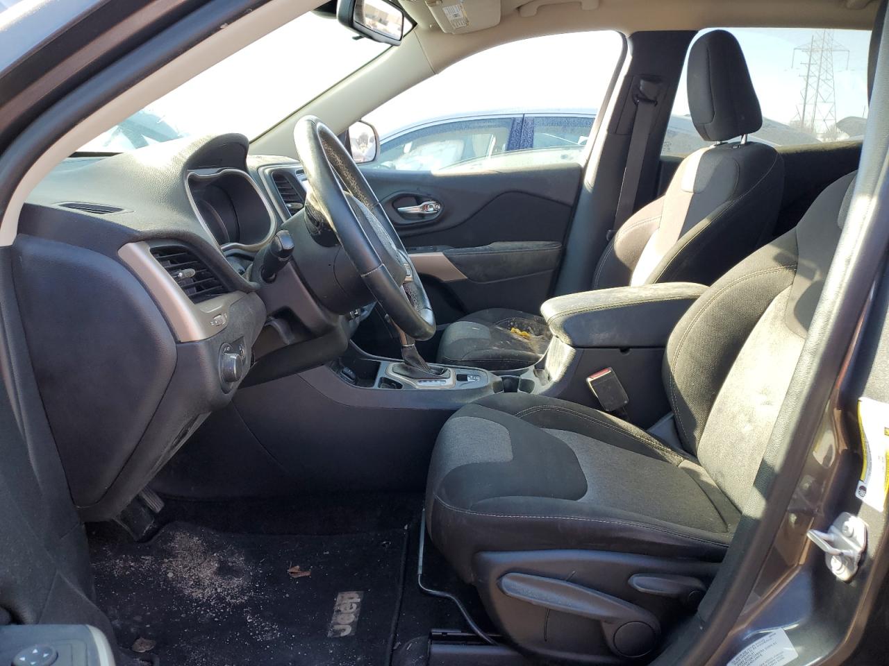 2017 Jeep Grand Cherokee VIN 1C4PJLAB3HW592497 Copart auction photo, side / rear end damage thumbnail 7
