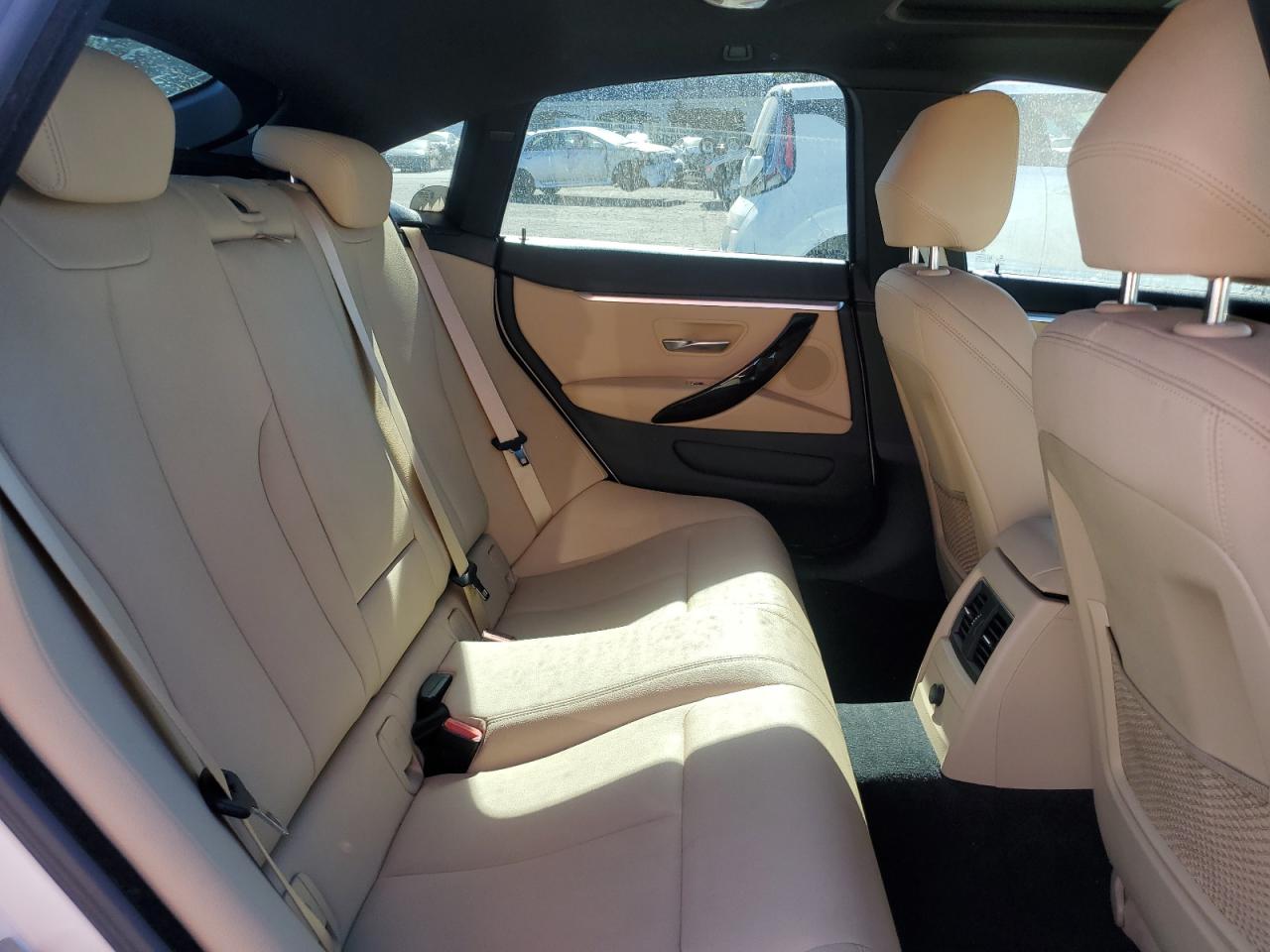 2020 BMW 4er VIN WBA4J1C08LBU67690 Copart auction photo, front end / minor dent/scratches damage thumbnail 11