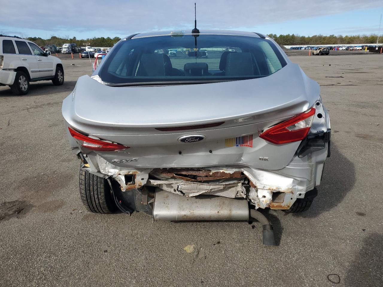 2013 Ford Focus VIN 1FADP3F24DL206584 Copart auction photo, rear end / front end damage thumbnail 6