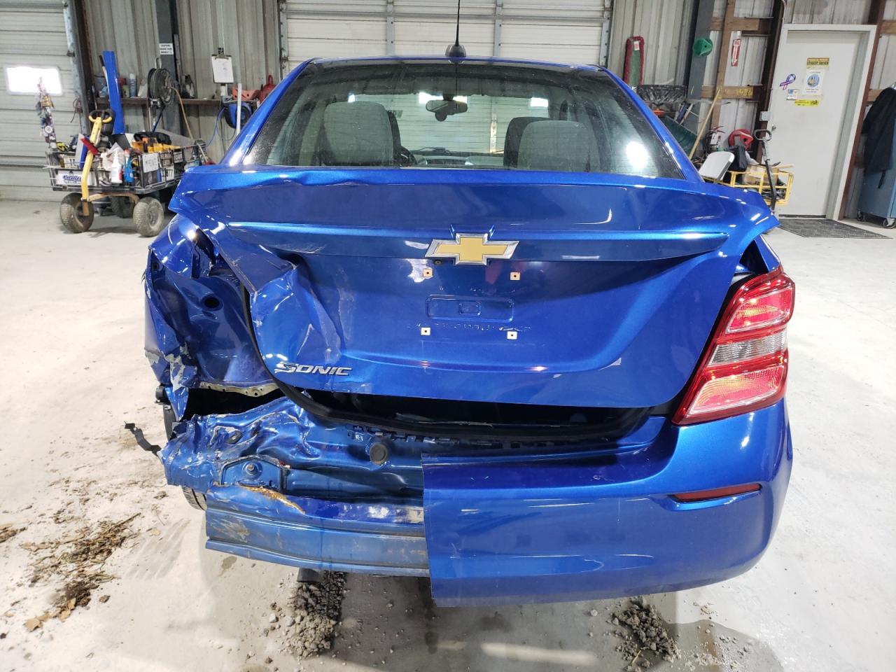 2020 Chevrolet Sonic VIN 1G1JB5SBXL4140461 Copart auction photo, rear end / minor dent/scratches damage thumbnail 6