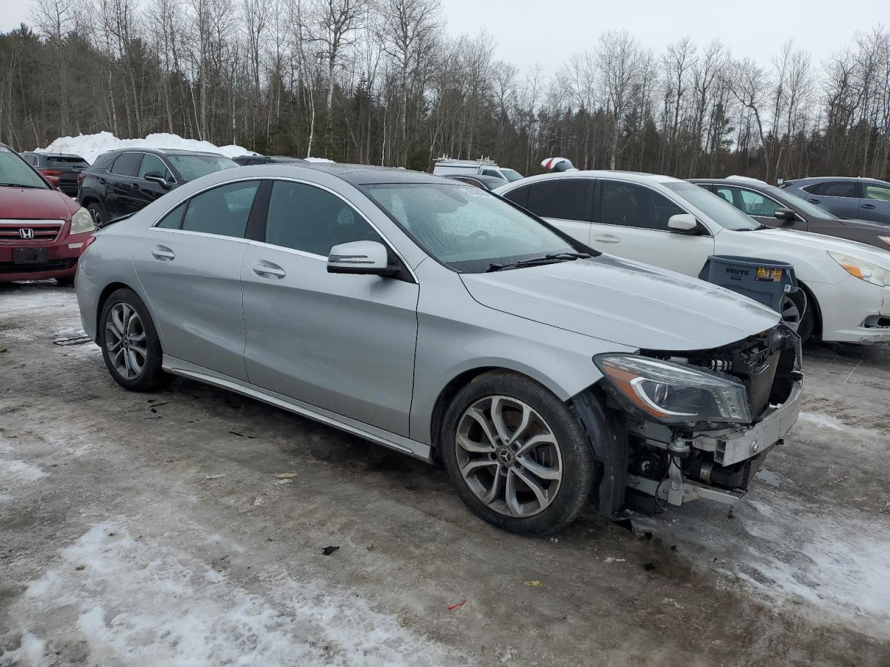 2015 Mercedes-Benz CLA-klasse VIN WDDSJ4GB6FN221396 Copart auction photo, frame damage / front end damage thumbnail 4