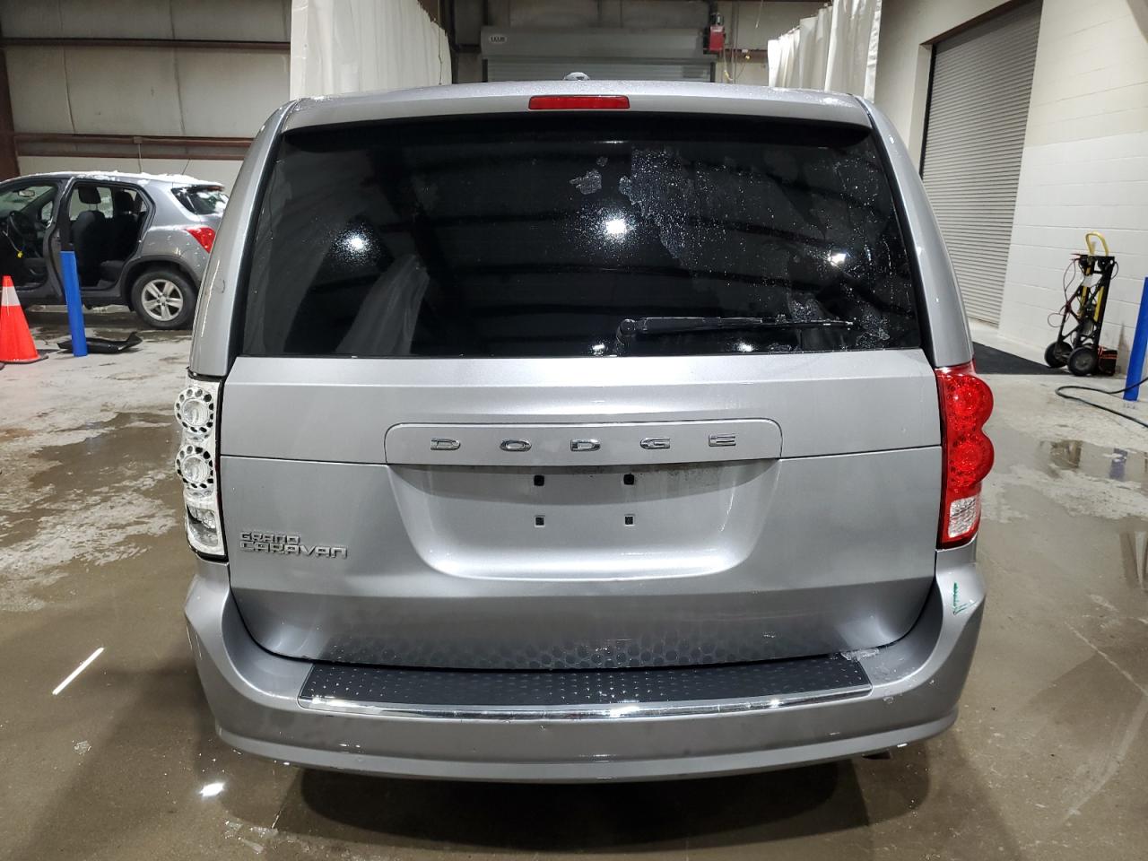 2014 Dodge Caravan VIN 2C4RDGBG0ER141128 Copart auction photo, side / rear end damage thumbnail 6