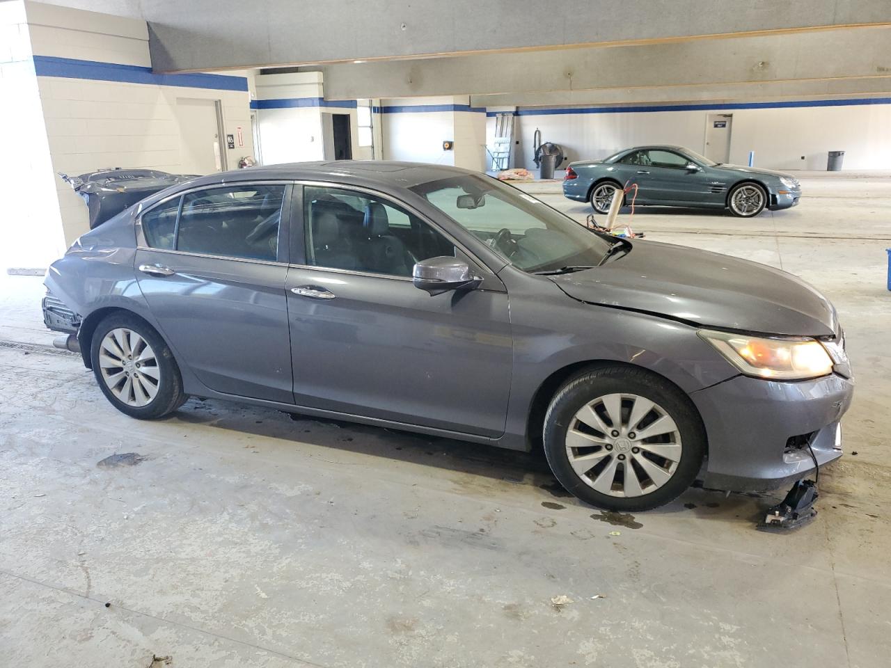 2013 Honda Accord VIN 1HGCR2F83DA284172 Copart auction photo, rear end / front end damage thumbnail 4