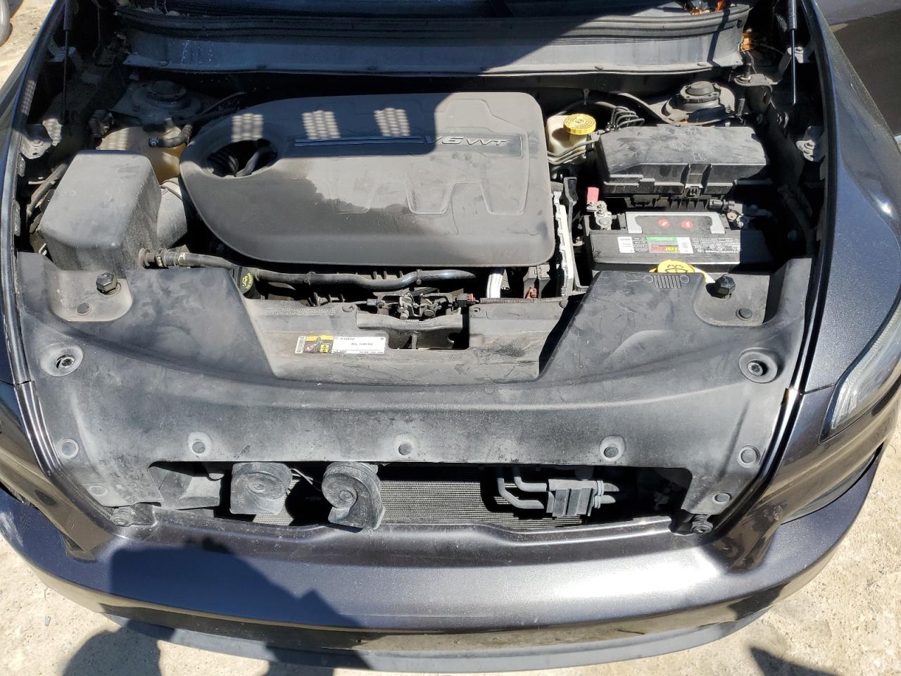 2015 Jeep Grand Cherokee VIN 1C4PJLCS2FW611485 Copart auction photo, front end / minor dent/scratches damage thumbnail 12