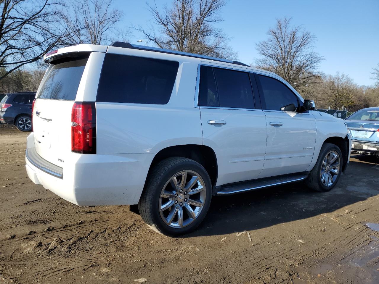 2017 Chevrolet Tahoe VIN 1GNSKCKCXHR262537 Copart auction photo, front end / side damage thumbnail 3