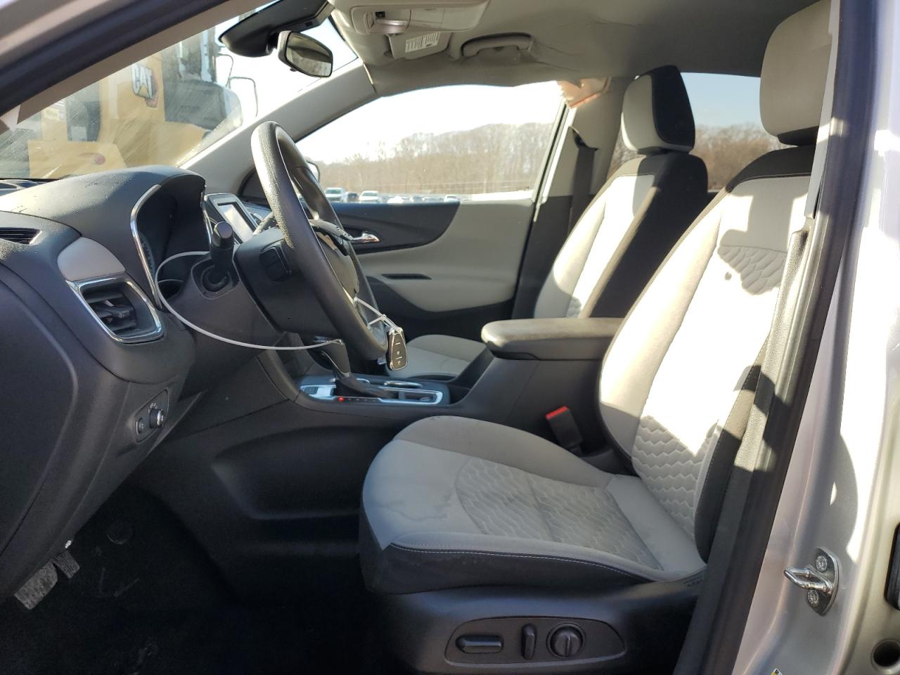 2020 Chevrolet Equinox VIN 3GNAXSEV6LS522071 Copart auction photo, front end damage thumbnail 7
