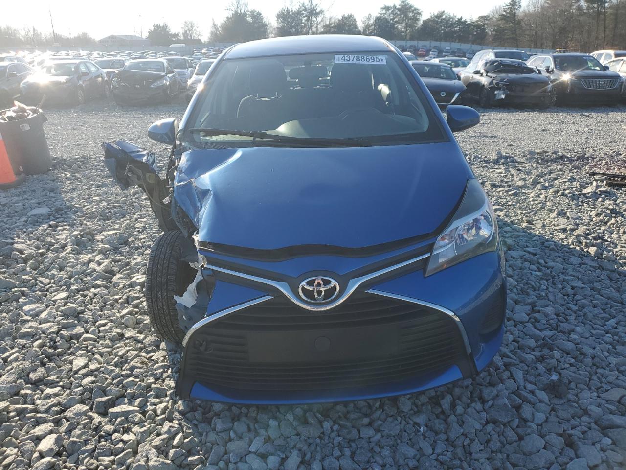 2015 Toyota Yaris VIN VNKKTUD3XFA055478 Copart auction photo, front end / side damage thumbnail 5