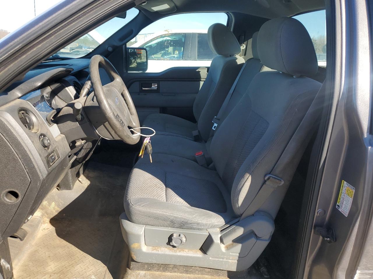 2013 Ford F-150 VIN 1FTMF1CM3DKE08720 Copart auction photo, front end / side damage thumbnail 7