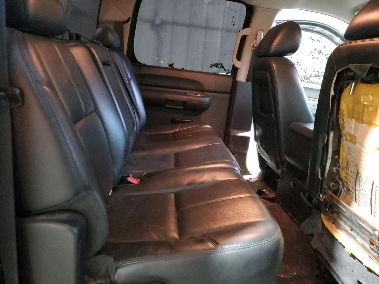 2010 GMC Sierra VIN 3GTRKVE33AG237290 Copart auction photo, all over damage thumbnail 11