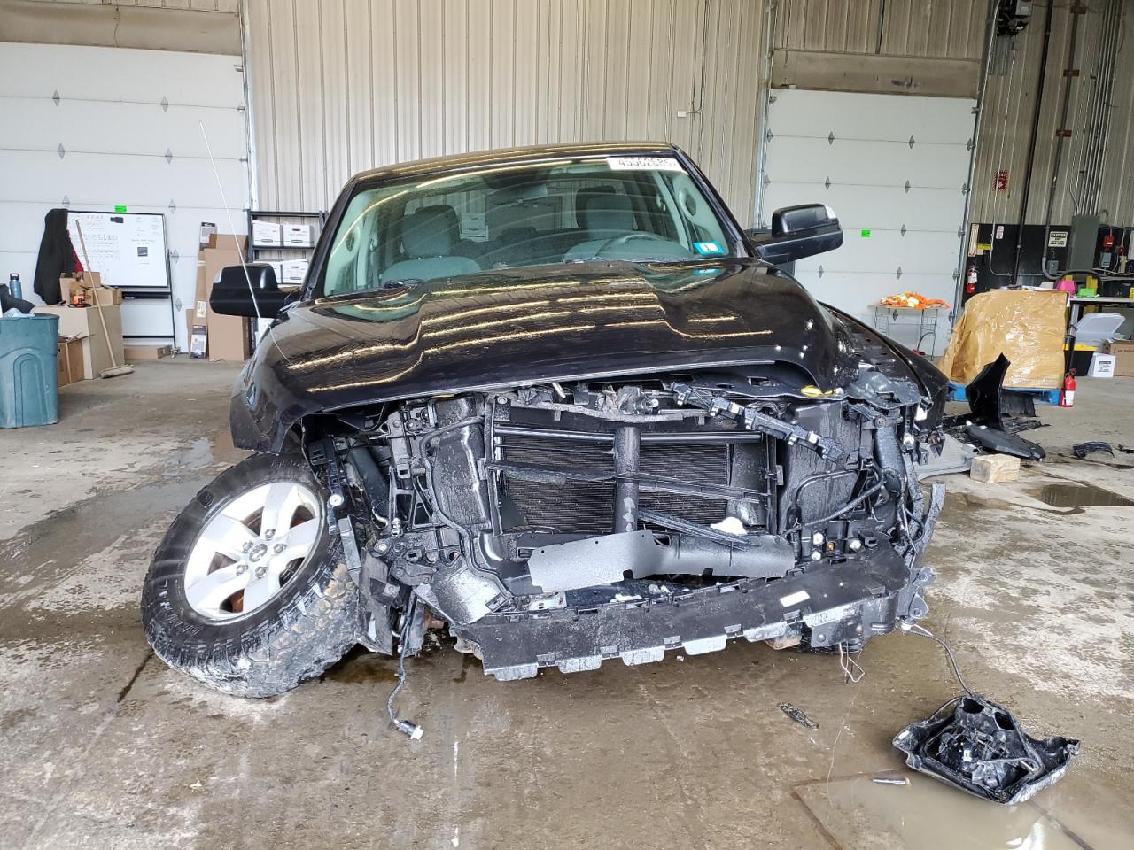 2017 RAM 1500 VIN 1C6RR7KT3HS603223 Copart auction photo, front end / minor dent/scratches damage thumbnail 5